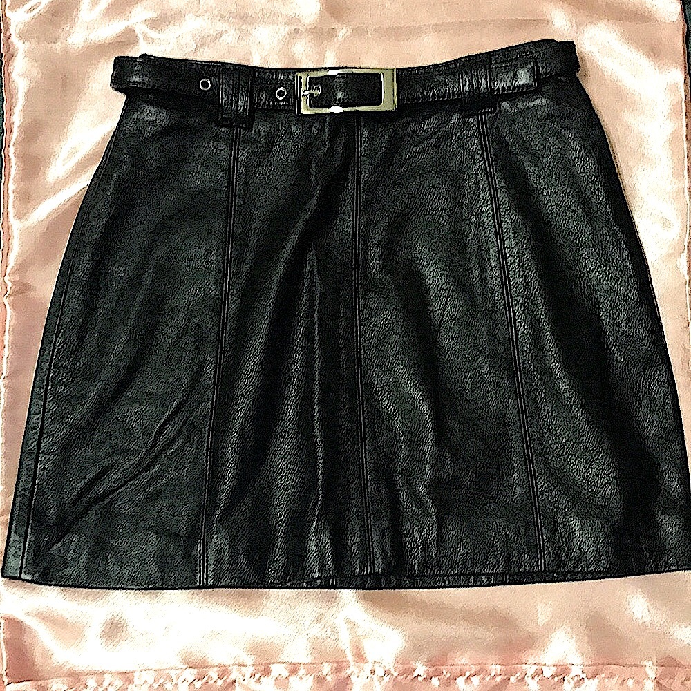 Sexy Wilson’s Black Leather Mini Skirt *Size 2 🖤🏍 NWOT!